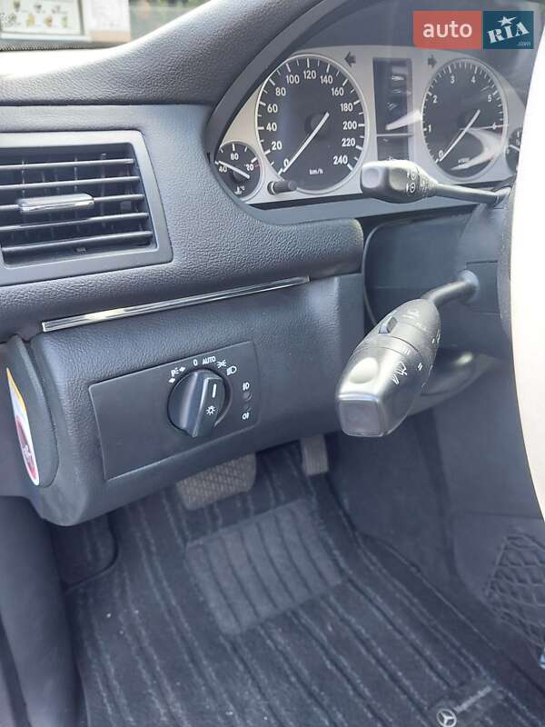 Mercedes-Benz B-Class 2010