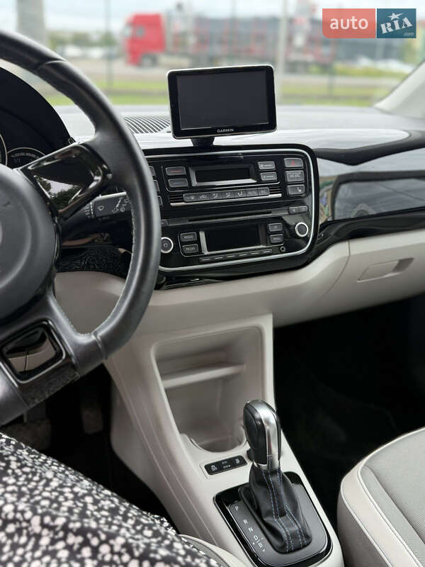 Volkswagen e-Up 2013