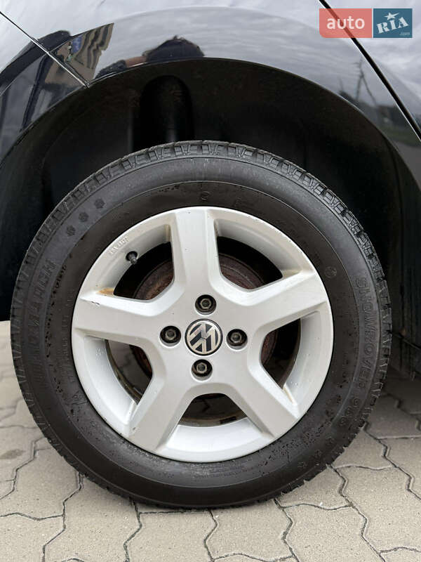 Volkswagen e-Up 2013