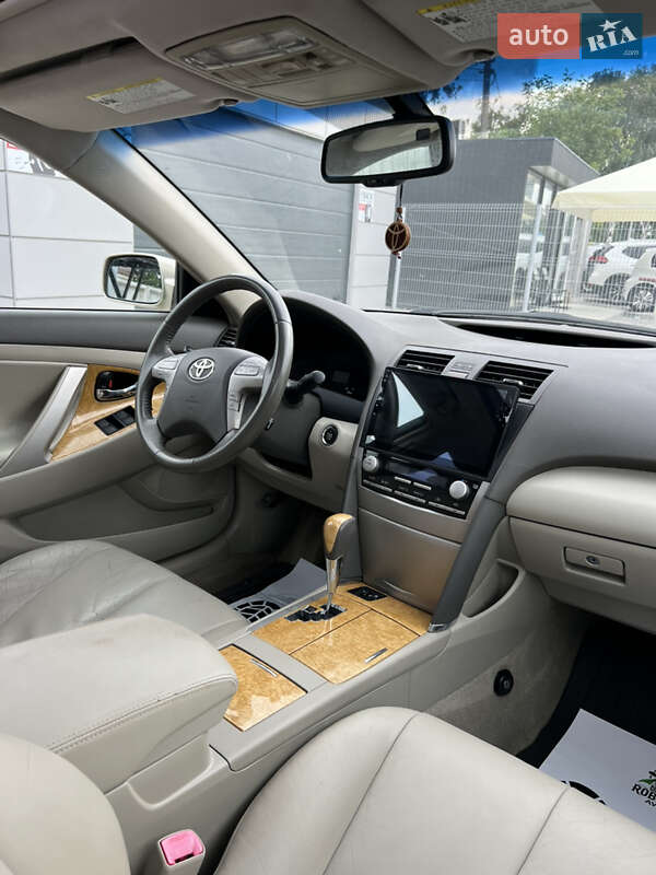 Toyota Camry 2007