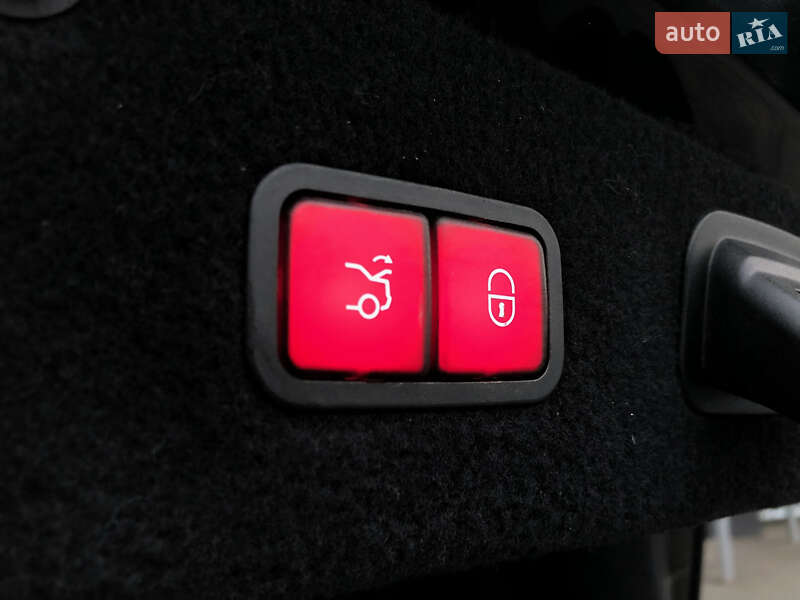 Mercedes-Benz S-Class 2014