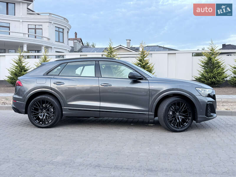 Audi Q8 2025