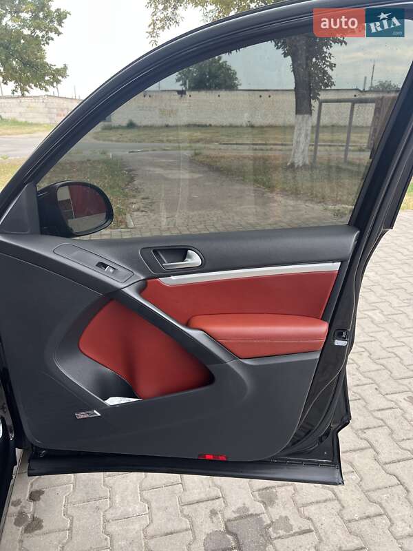 Volkswagen Tiguan 2014