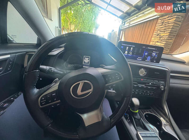 Lexus RX 2019