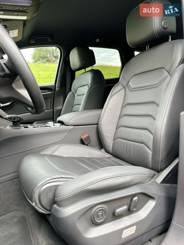 Volkswagen Touareg 2024