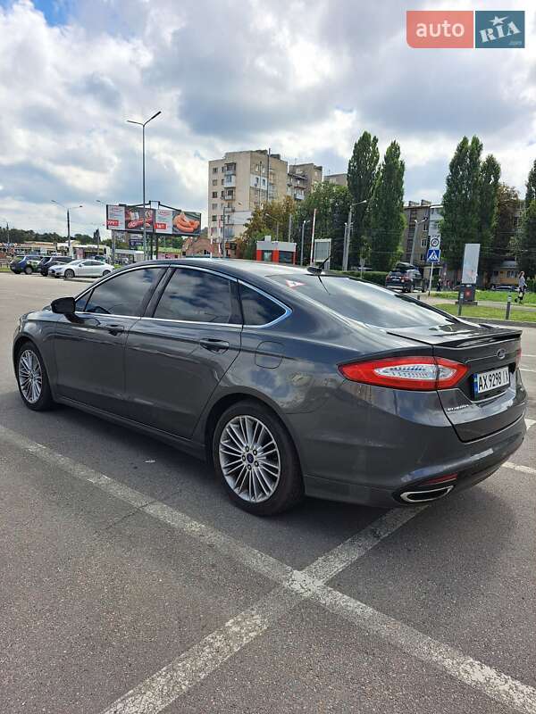 Ford Fusion 2015
