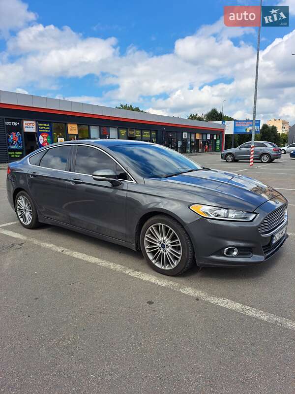 Ford Fusion 2015