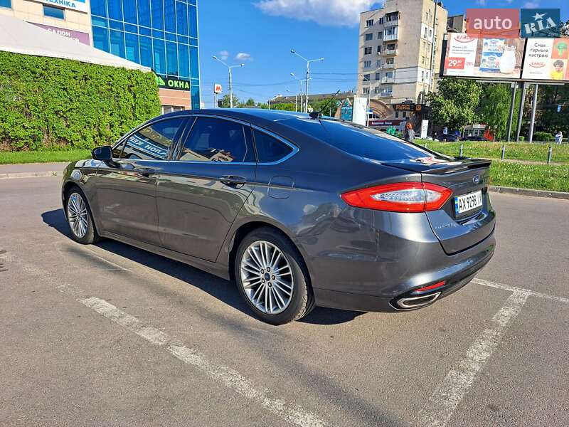 Ford Fusion 2015