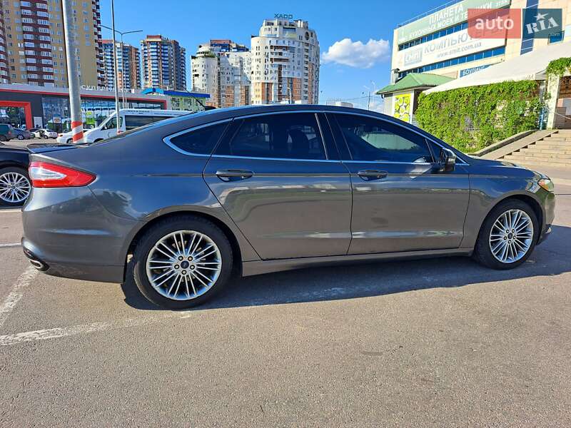 Ford Fusion 2015