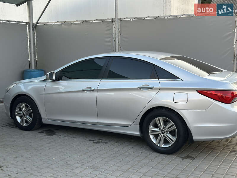 Hyundai Sonata 2014
