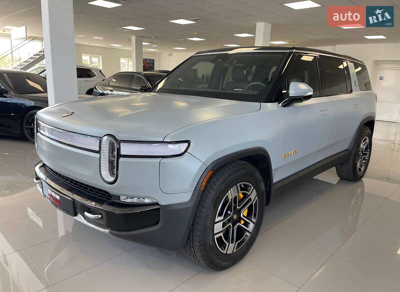 Rivian R1S 2023