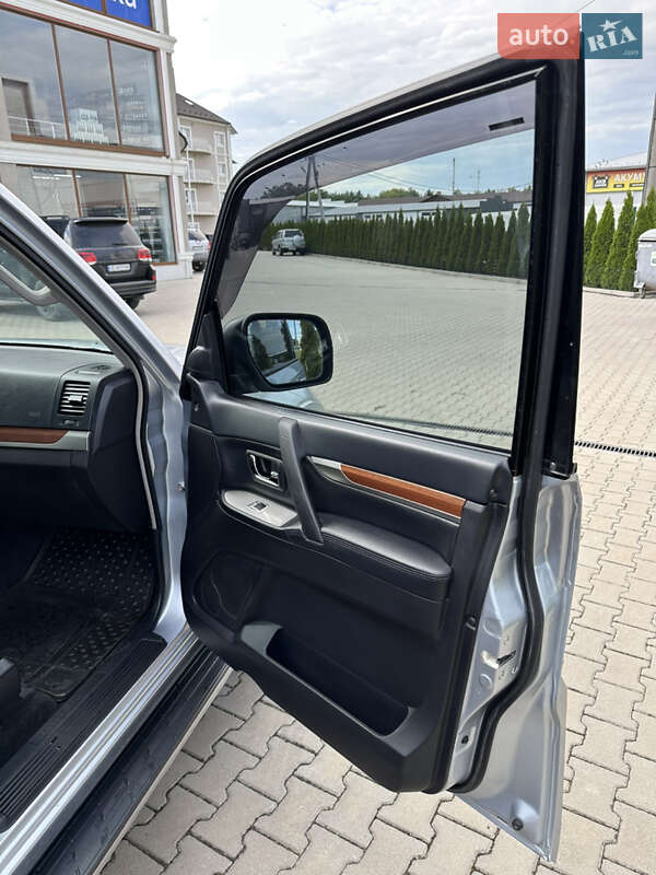 Mitsubishi Pajero Wagon 2008