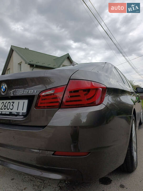BMW 5 Series 2012