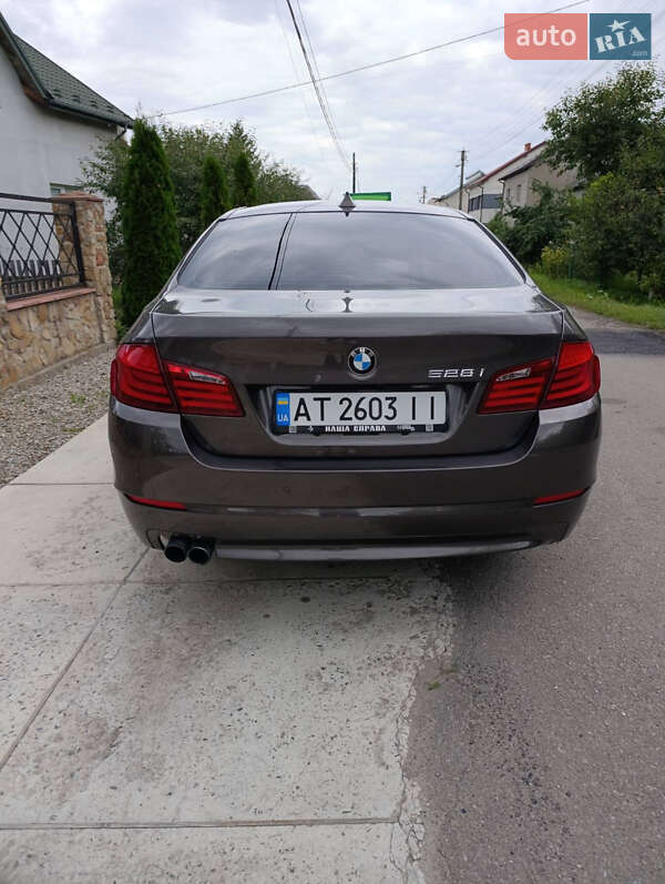 BMW 5 Series 2012