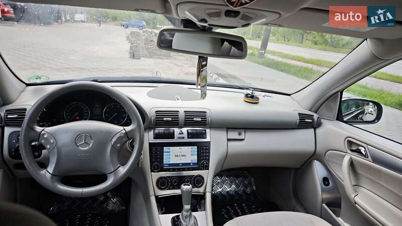 Mercedes-Benz C-Class 2007