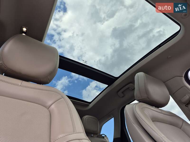 Lincoln Corsair 2020