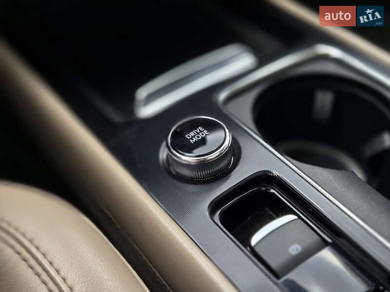 Lincoln Corsair 2020