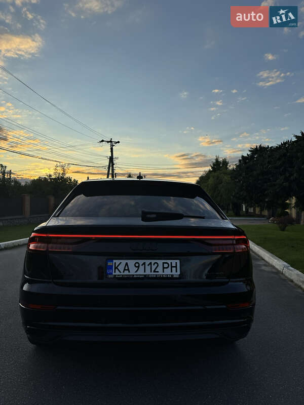 Audi Q8 2020