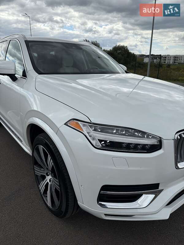 Volvo XC90 2021