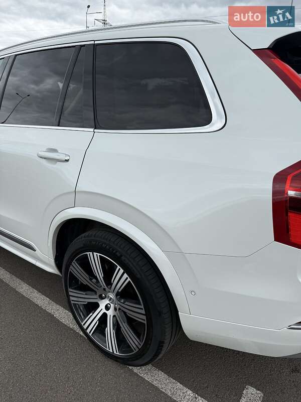 Volvo XC90 2021