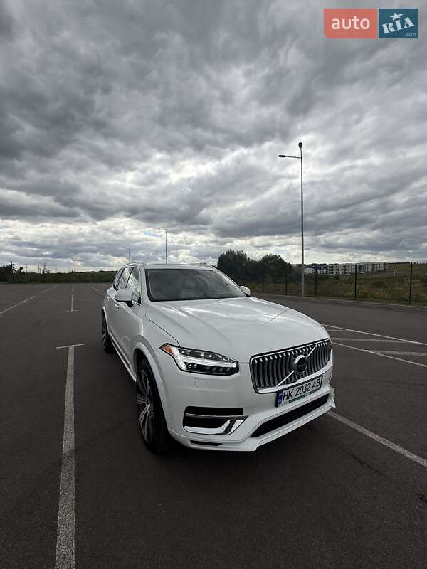 Volvo XC90 2021