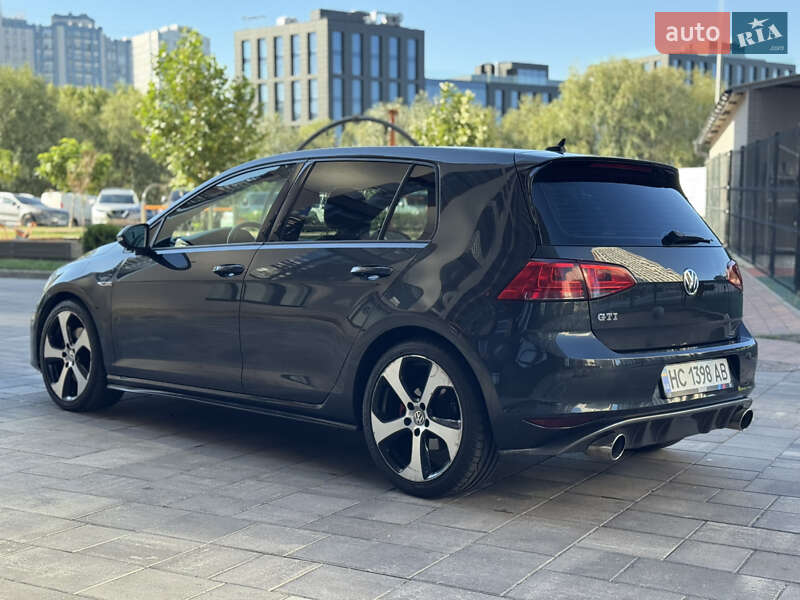 Volkswagen Golf GTI 2014