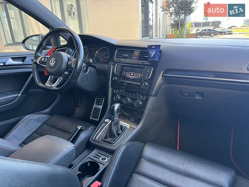 Volkswagen Golf GTI 2014