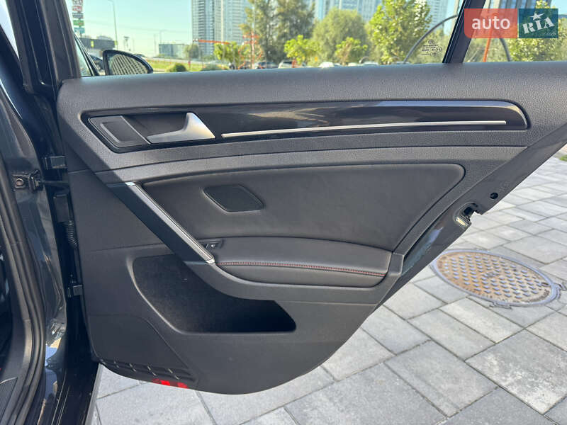 Volkswagen Golf GTI 2014