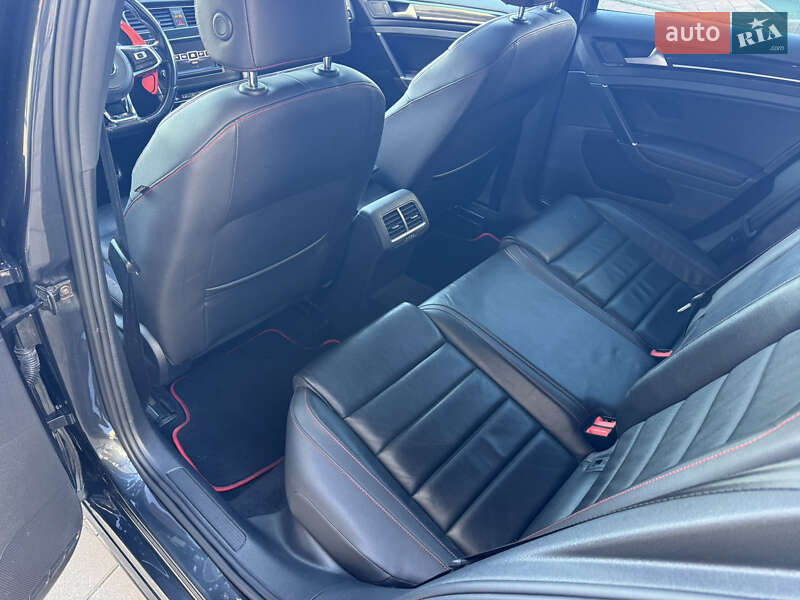 Volkswagen Golf GTI 2014