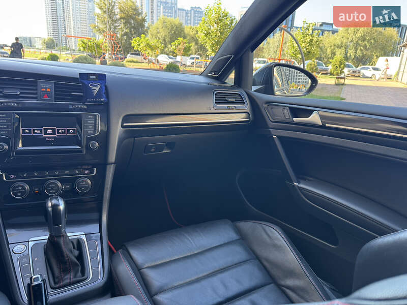 Volkswagen Golf GTI 2014