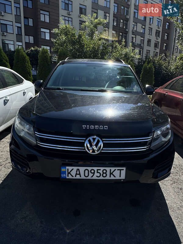 Volkswagen Tiguan 2015
