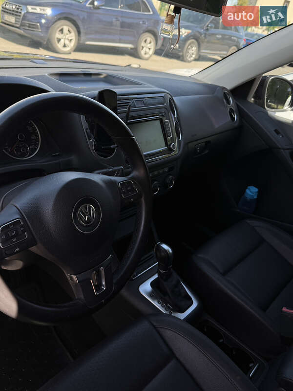 Volkswagen Tiguan 2015
