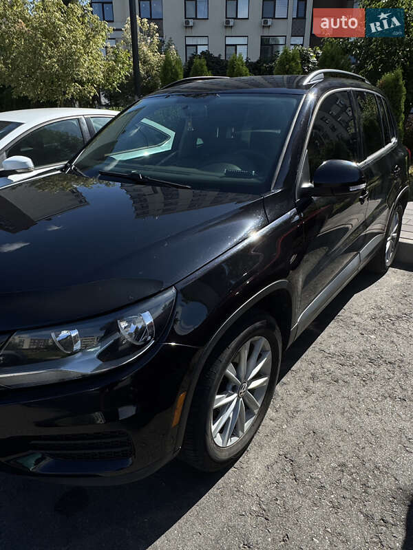 Volkswagen Tiguan 2015