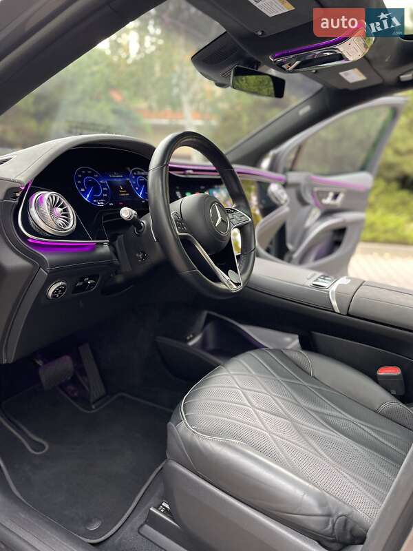 Mercedes-Benz EQS SUV 2023