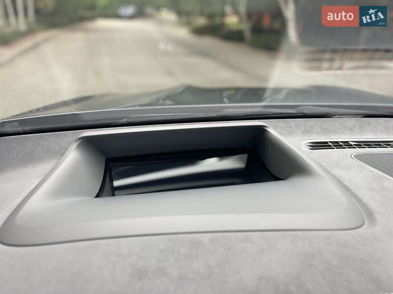 Mercedes-Benz EQS SUV 2023