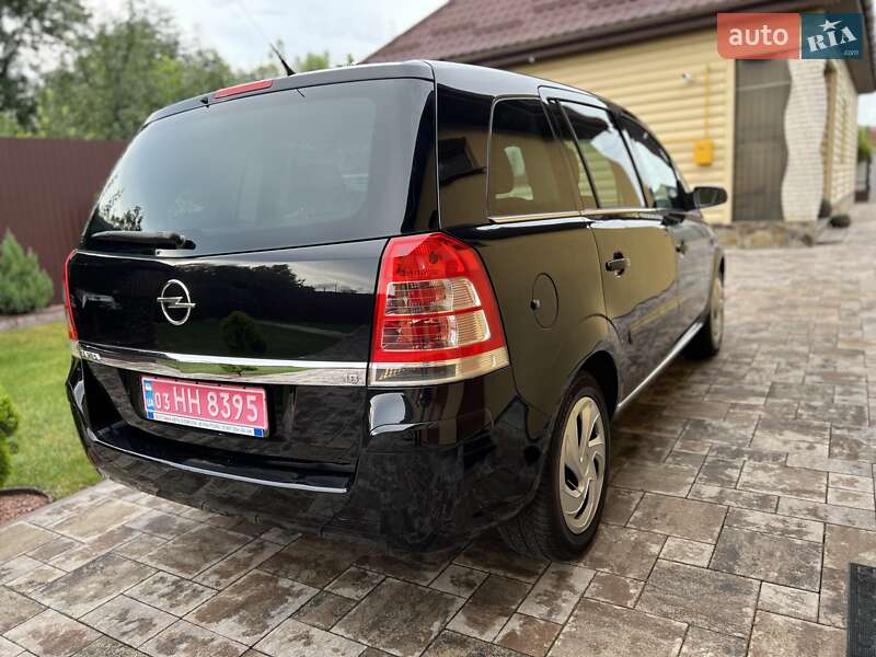 Opel Zafira 2008