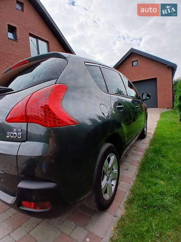Peugeot 3008 2012