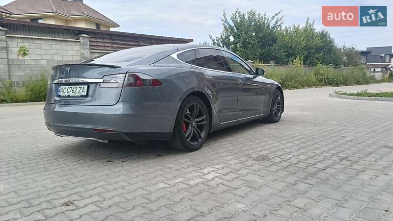 Tesla-3