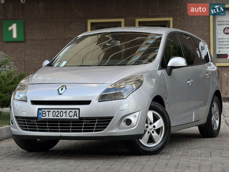 Renault Scenic 2011