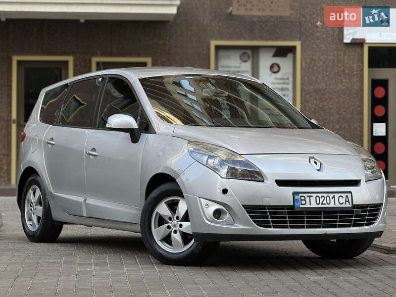 Renault Scenic 2011
