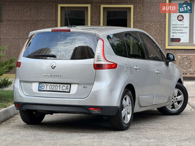 Renault Scenic 2011