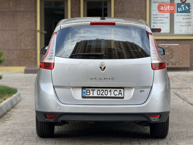 Renault Scenic 2011