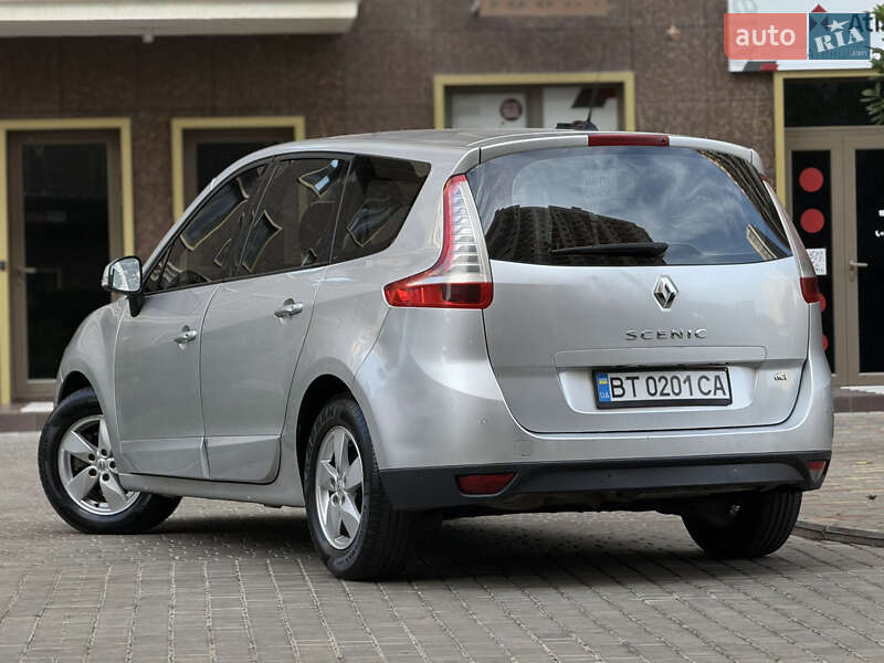 Renault Scenic 2011