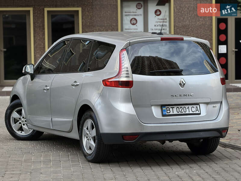Renault Scenic 2011