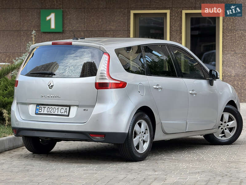 Renault Scenic 2011