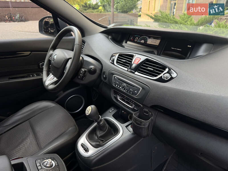 Renault Scenic 2011