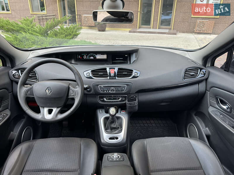 Renault Scenic 2011