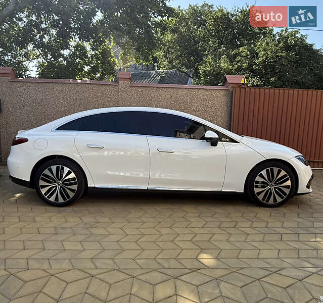 Mercedes-Benz EQE 2024