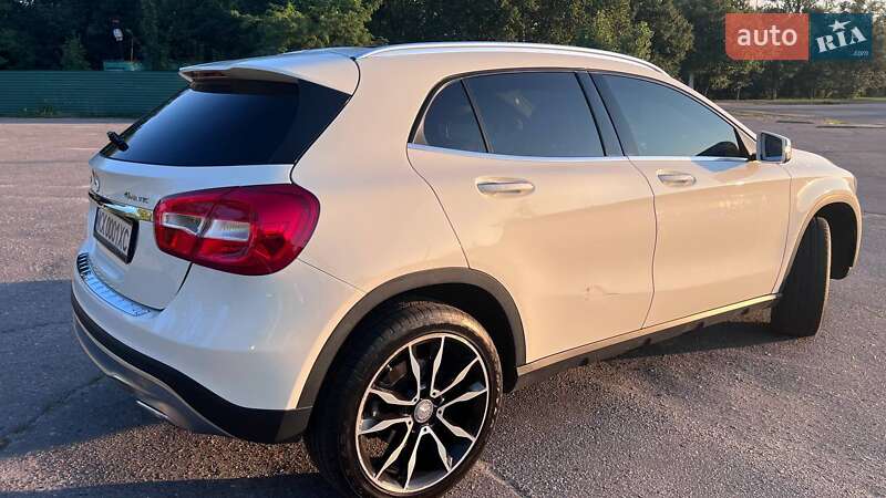 Mercedes-Benz GLA-Class 2016