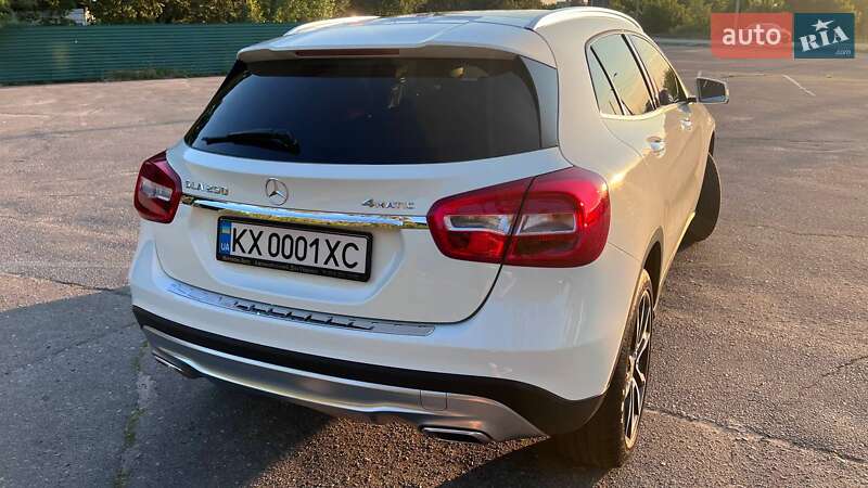 Mercedes-Benz GLA-Class 2016